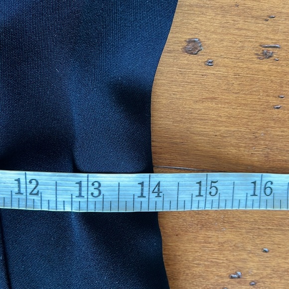 Bardot Solange Black Off-Shoulder Sheath Dress W Long Fluted Sleeves Size 6 - Picture 10 of 14